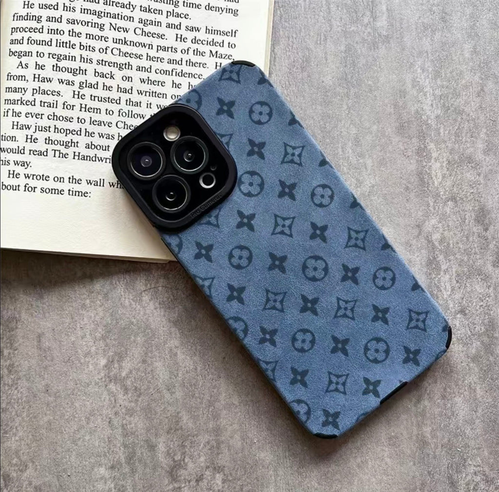 Vintage Bloom Fur Phone Case